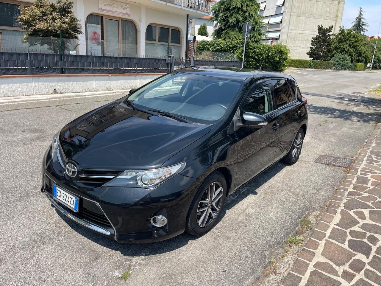 Toyota Auris 1.4 D-4D Lounge