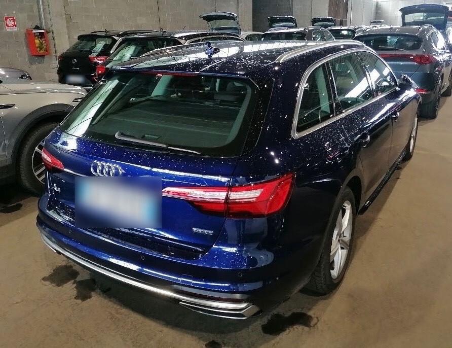 Audi A4 Avant 40 TDI quattro S tronic Business Advanced