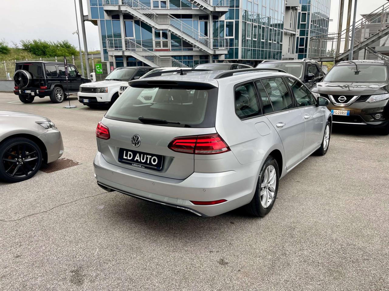Volkswagen Golf Variant Golf Variant 2.0tdi Business 150cv dsg iva esposta