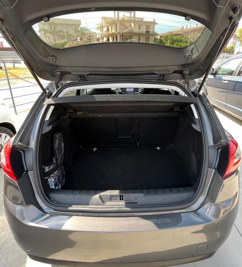 Peugeot 308 PureTech Turbo 130 S&S Allure