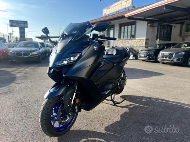 YAMAHA T-Max 560 sport con soli 4Mila km 0 SINIS