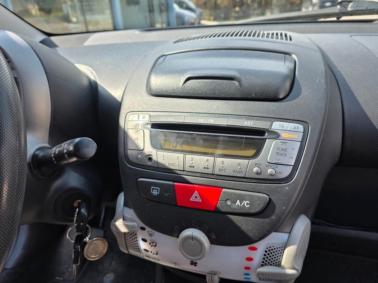 Toyota Aygo 1.0 12V VVT-i 5 porte Active Connect