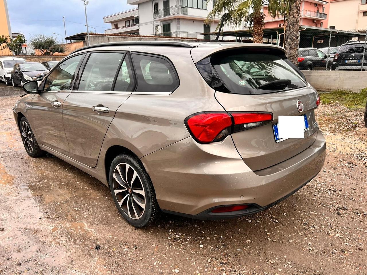 Fiat Tipo 1.3 Mjt S&S SW Lounge