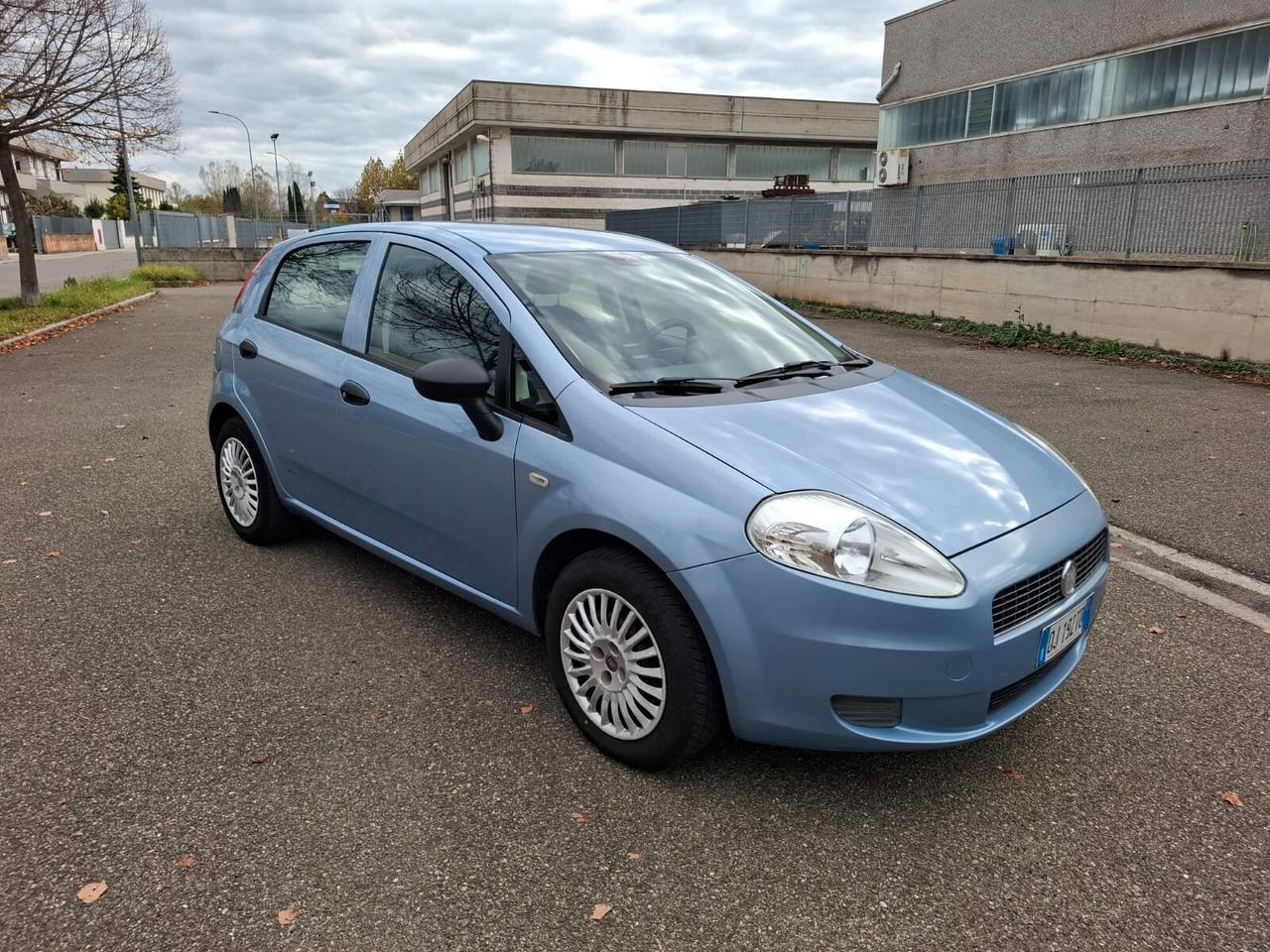 Fiat Grande Punto 1.2 5 porte SOLAMENTE 129.000 KM