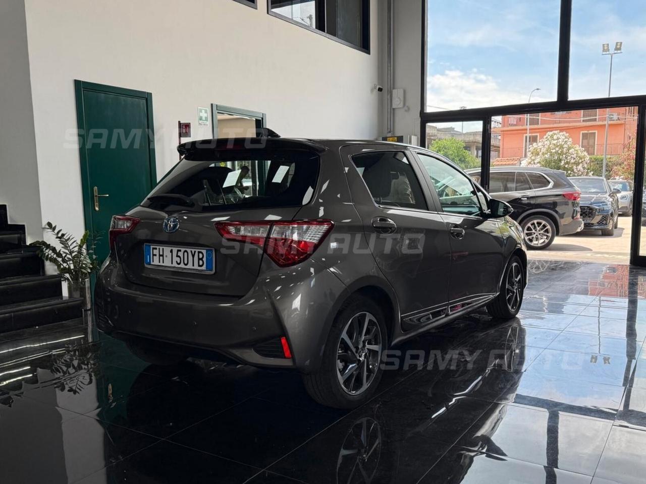 Toyota Yaris 1.5 Hybrid 5 porte Style