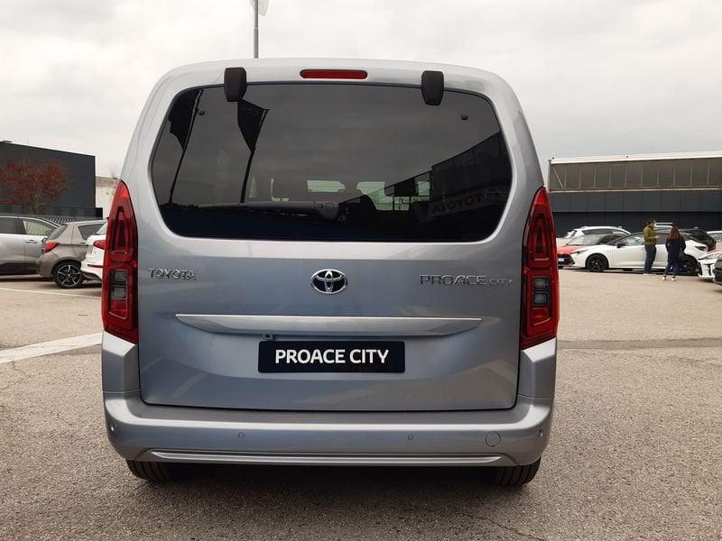 Toyota Proace City Verso 1.2 110 CV S&S Short Executive