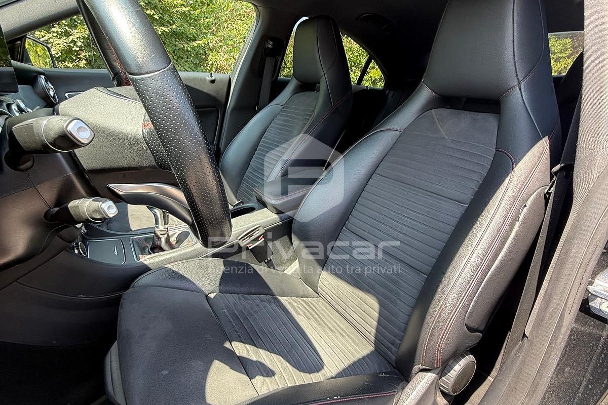 MERCEDES CLA 180 Premium