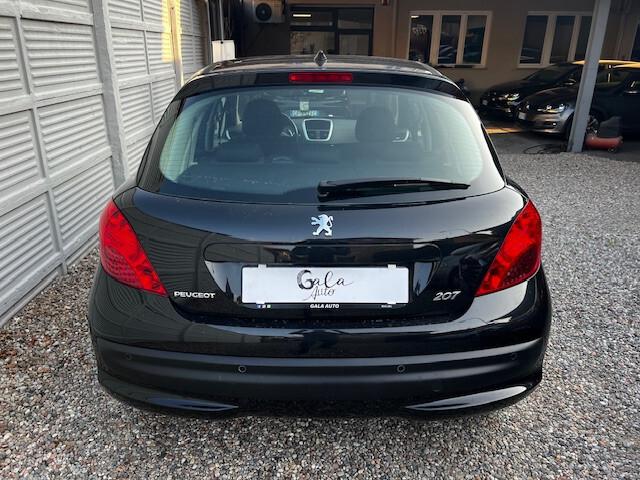 Peugeot 207 1.4 XS 88CV **CAMBIO AUTOMATICO**