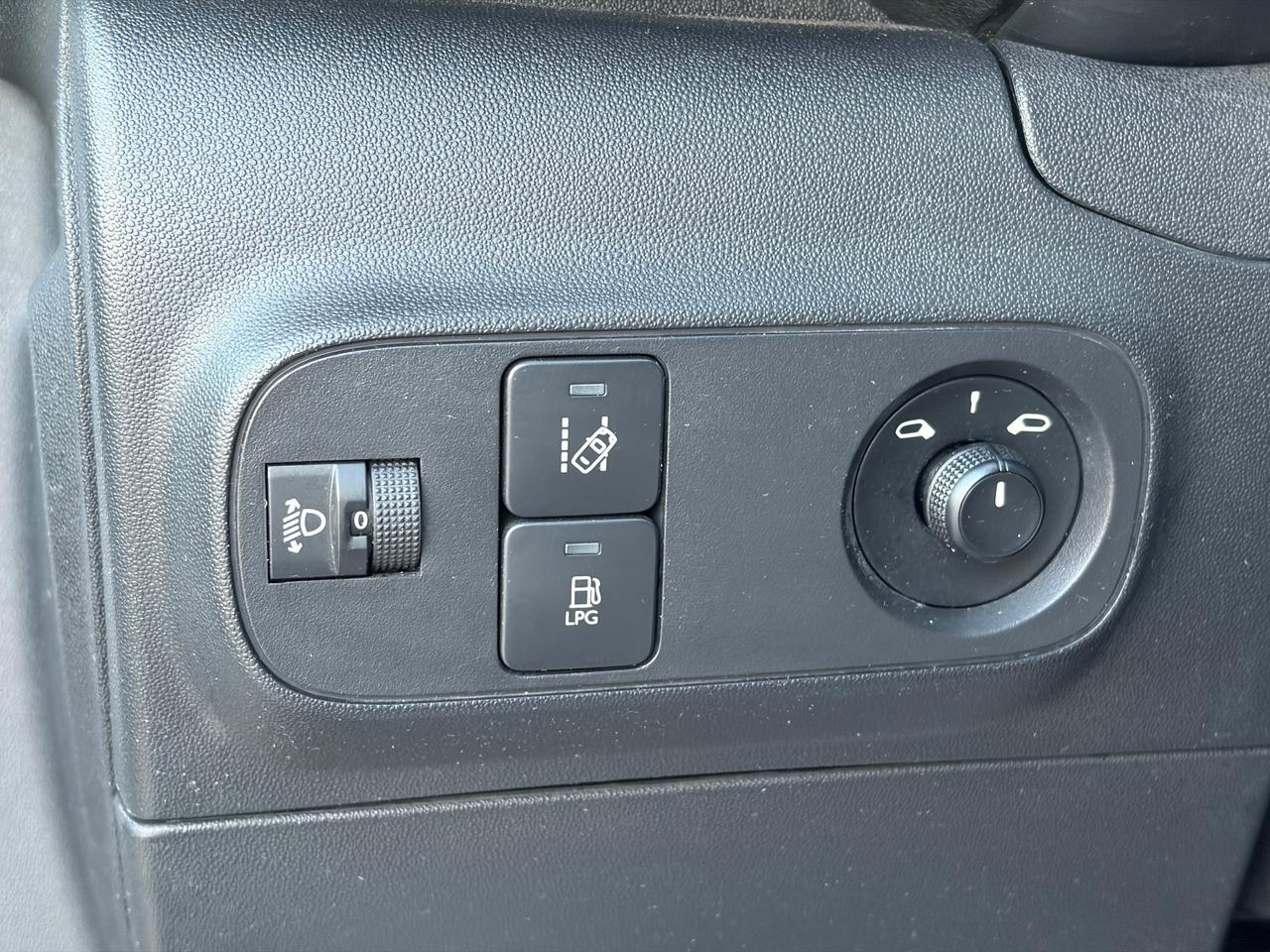 Citroen C3 PureTech 82 GPL Shine