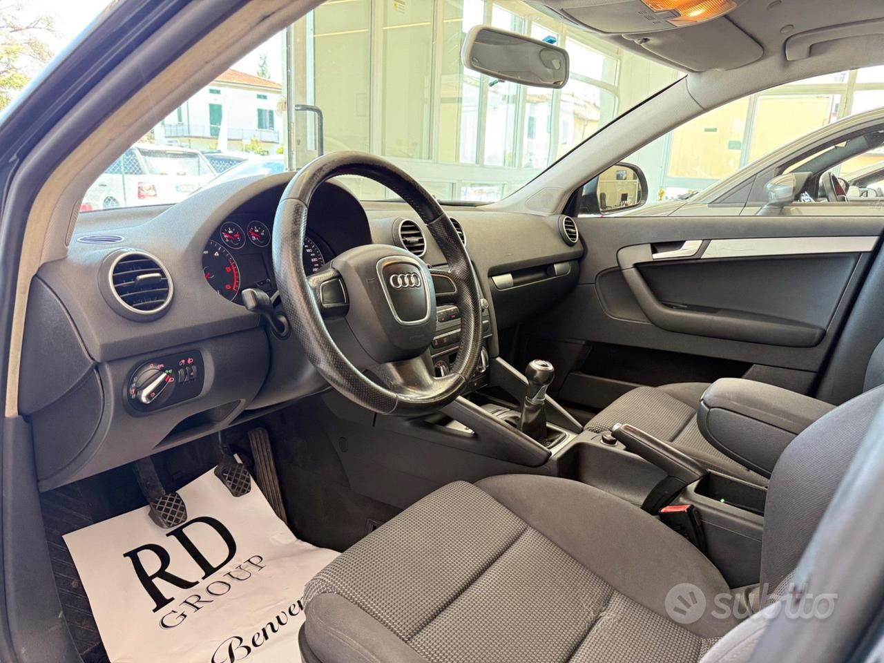 Audi A3 Sportback 1.6 TDI 105cv Attraction ok neop