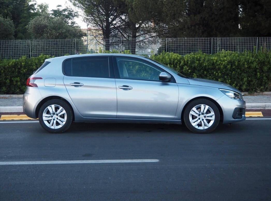 Peugeot 308 BlueHDi 130 S&S EAT8 Business