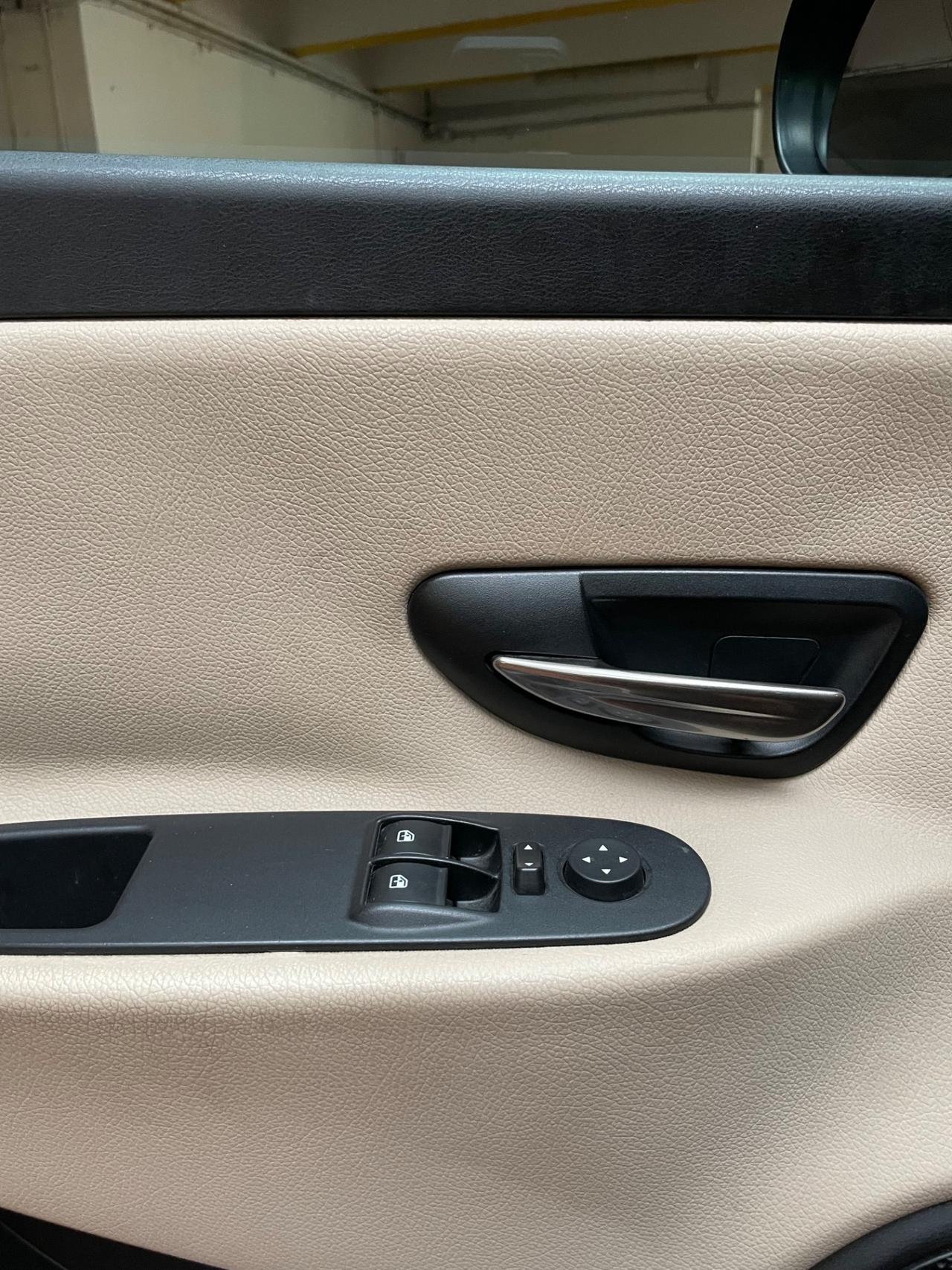 Lancia Ypsilon 0.9 Neopatentati Euro 5