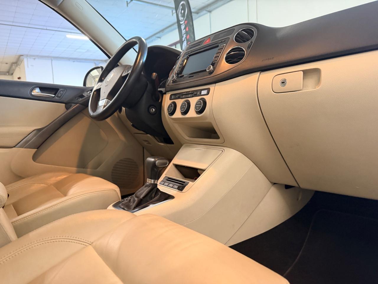 Volkswagen Tiguan 2.0 TDI DPF 4MOTION tiptronic Sport & Style