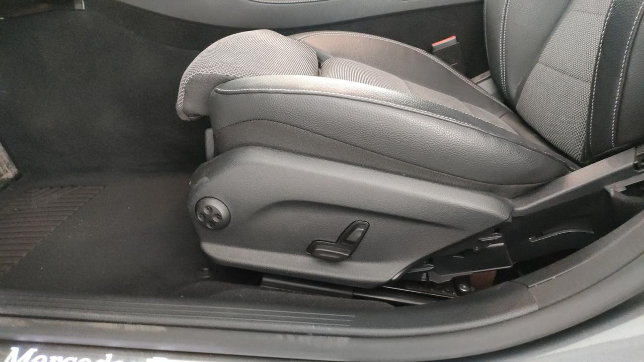 Mercedes-Benz Classe E - W213 Berlina - E 300 de phev (eq-power) Premium auto my20