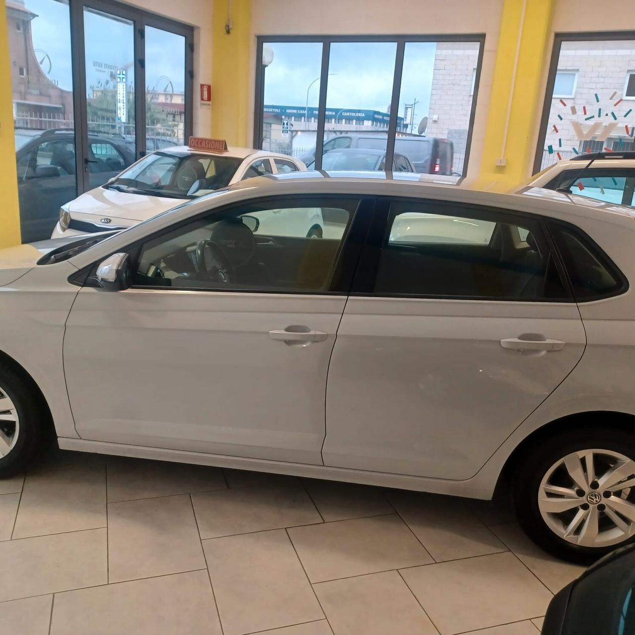70.118KM SEMBRA NUOVA VW POLO 1.0 NEOPATENTATI