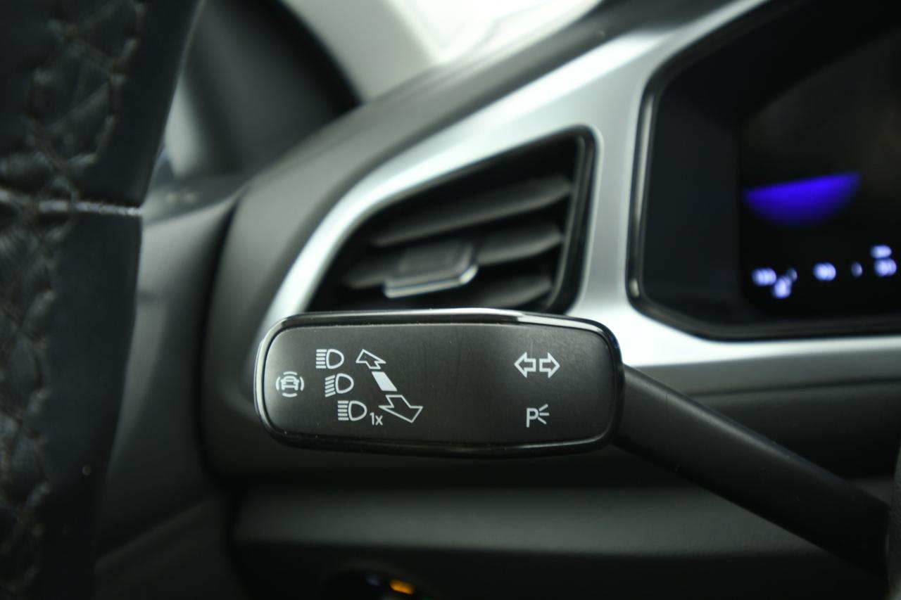 VOLKSWAGEN T-Roc 2022 - T-Roc 1.5 tsi Life dsg APP CONNECT+ACC+LED