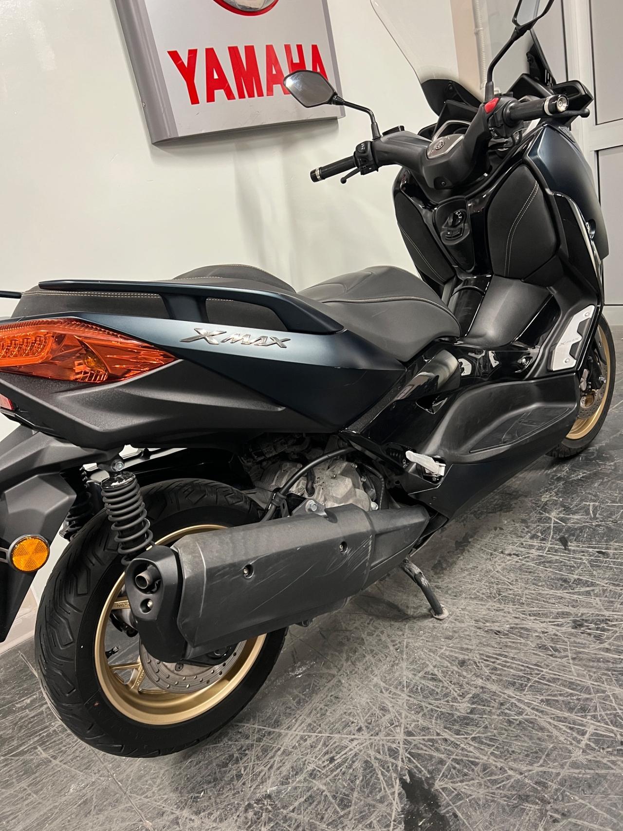Yamaha X-Max 300 Tech max