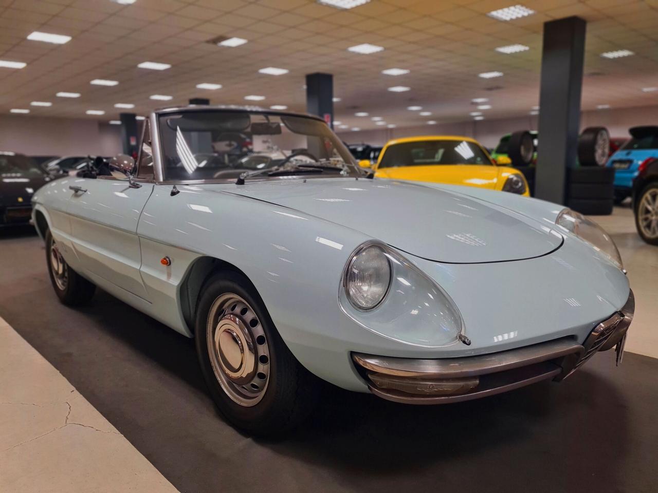 Alfa Romeo Spider Osso di Seppia 1.6