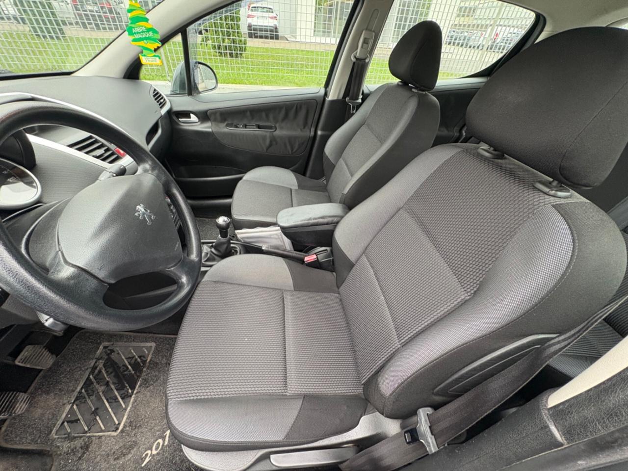 Peugeot 207 Plus 1.4 8V 75CV 5p. ECO GPL