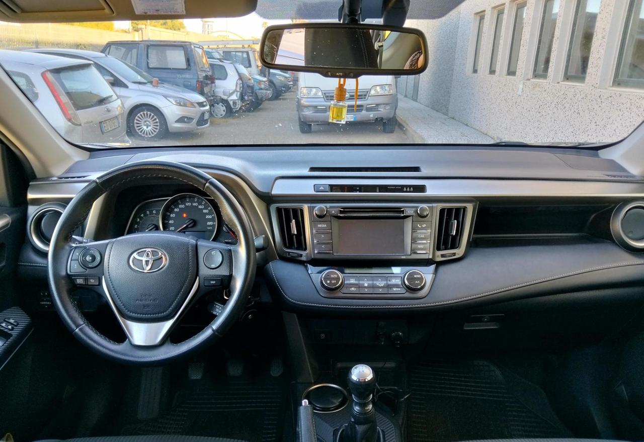 Toyota RAV4 5 Porte Rav4 2.0 d-4d Active 2wd 124cv mt