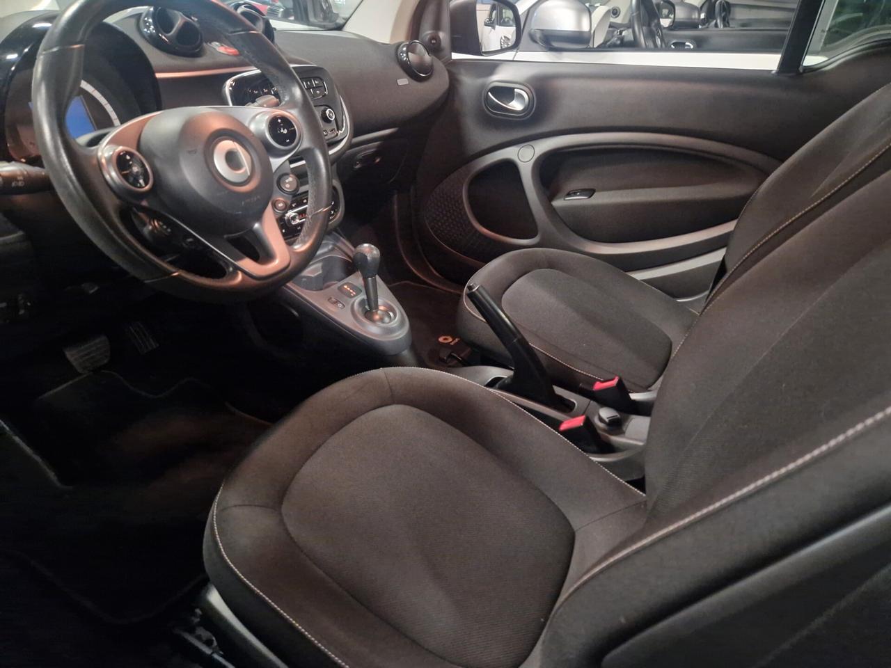 Passion total black full automatica garanzia