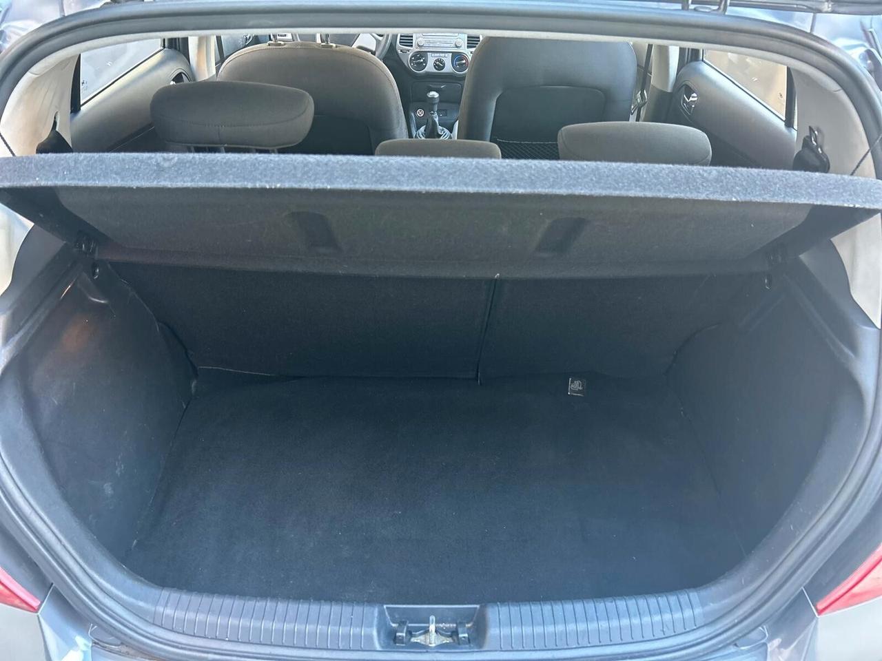 Hyundai i20 1.2 MPI MT Connectline