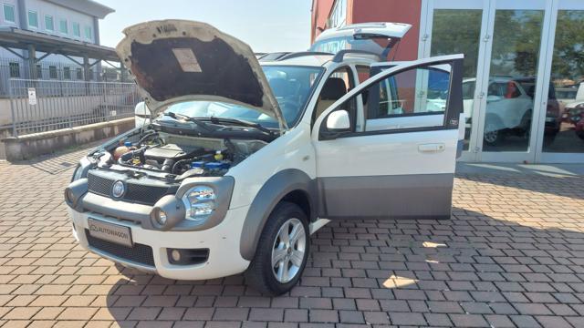 FIAT Panda 1.3 MJT 16V DPF 4x4 Cross