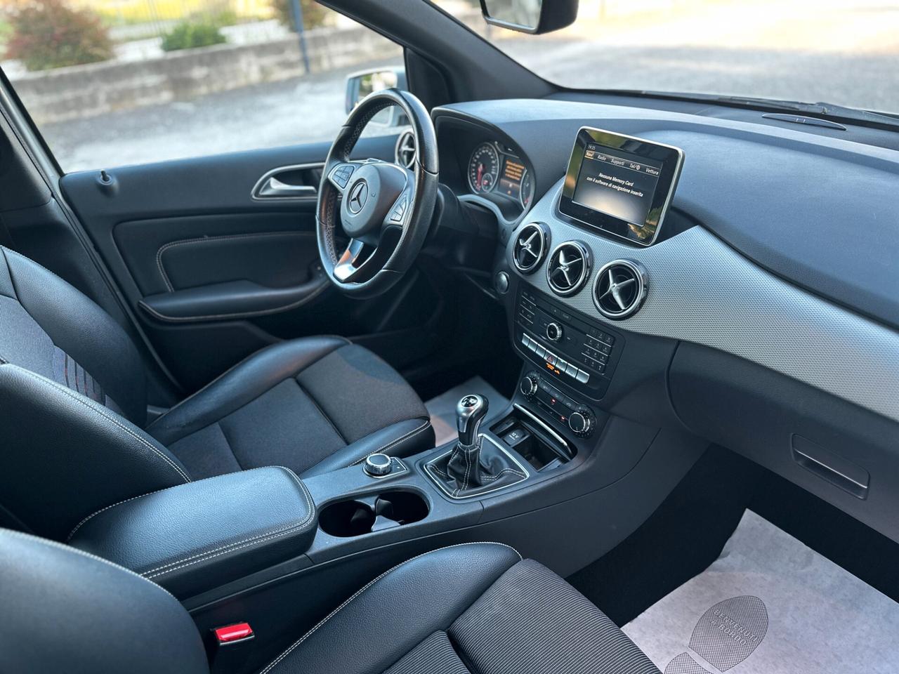 Mercedes-benz B 180 B 180 d Premium