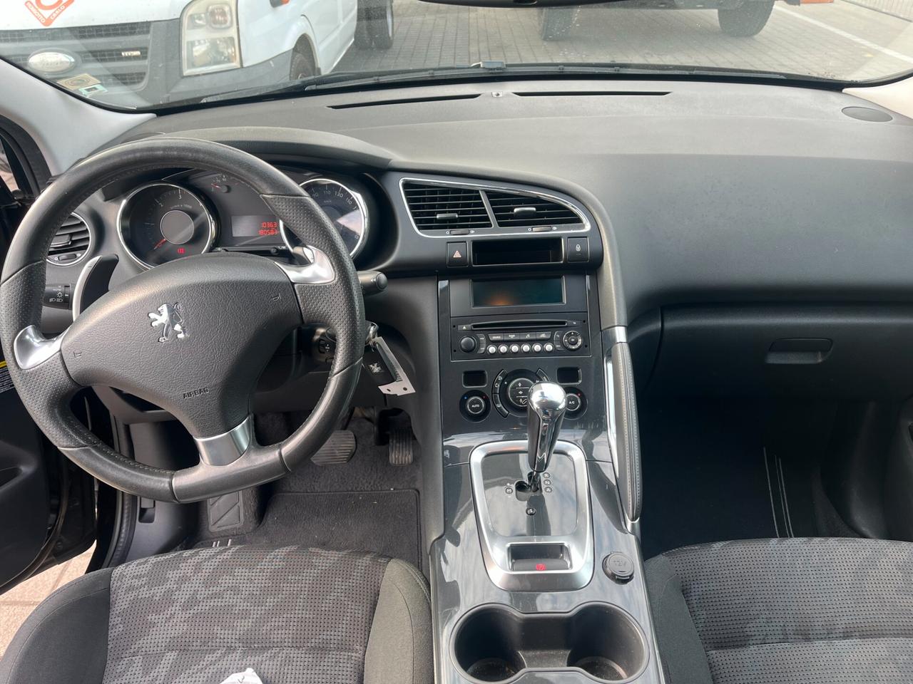 Peugeot 3008 1.6 e-HDi 115CV cambio robotizzato S.&S. Business