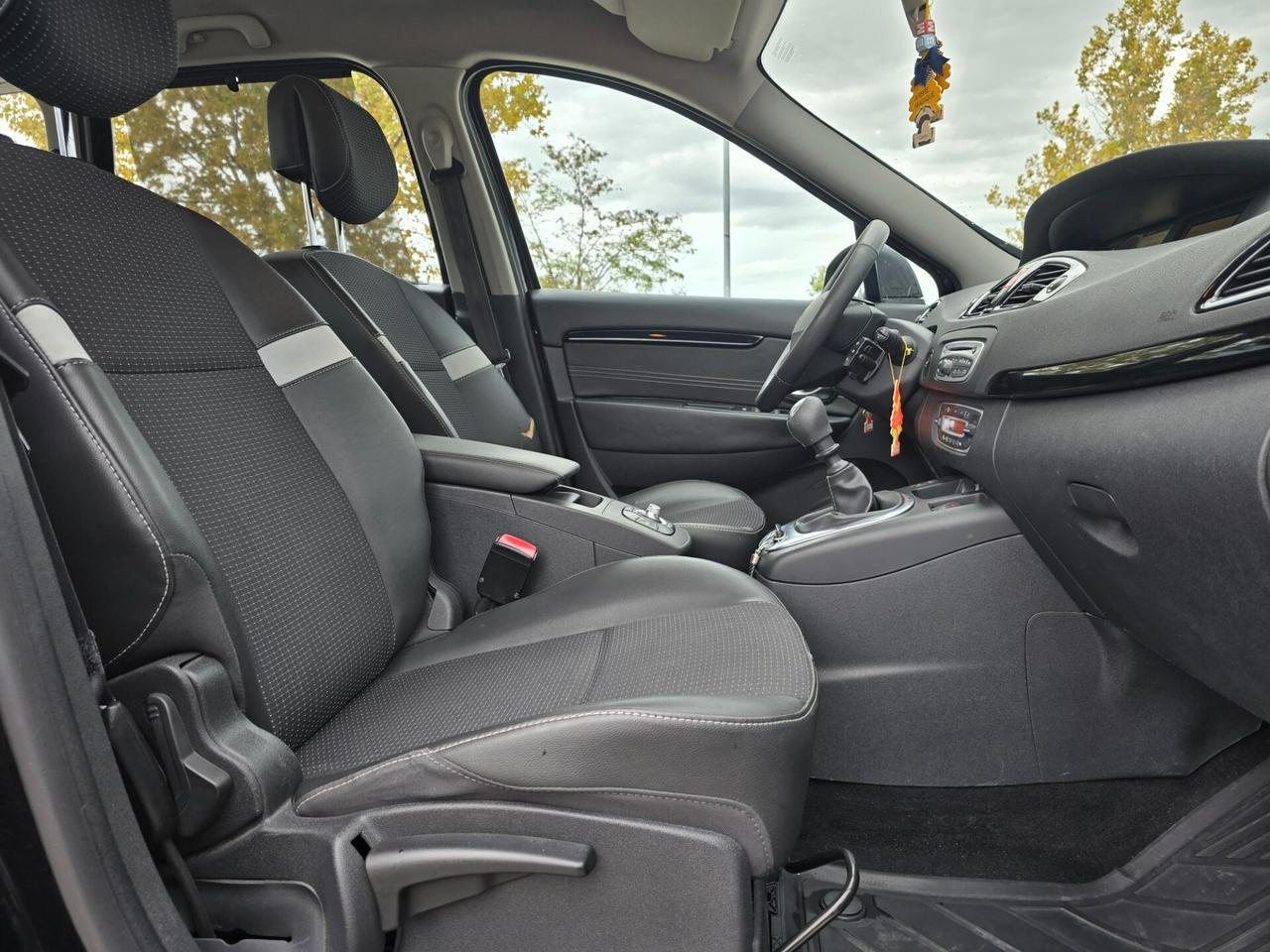 Renault Scenic Scénic X-Mod 1.5 dCi 110CV Attractive