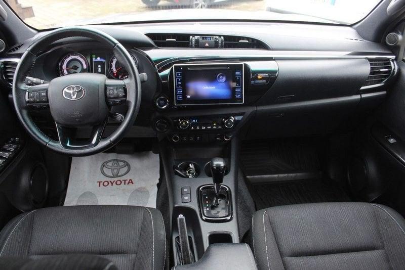 Toyota Hilux 2.4 D-4D 4WD 4 porte Double Cab Executive