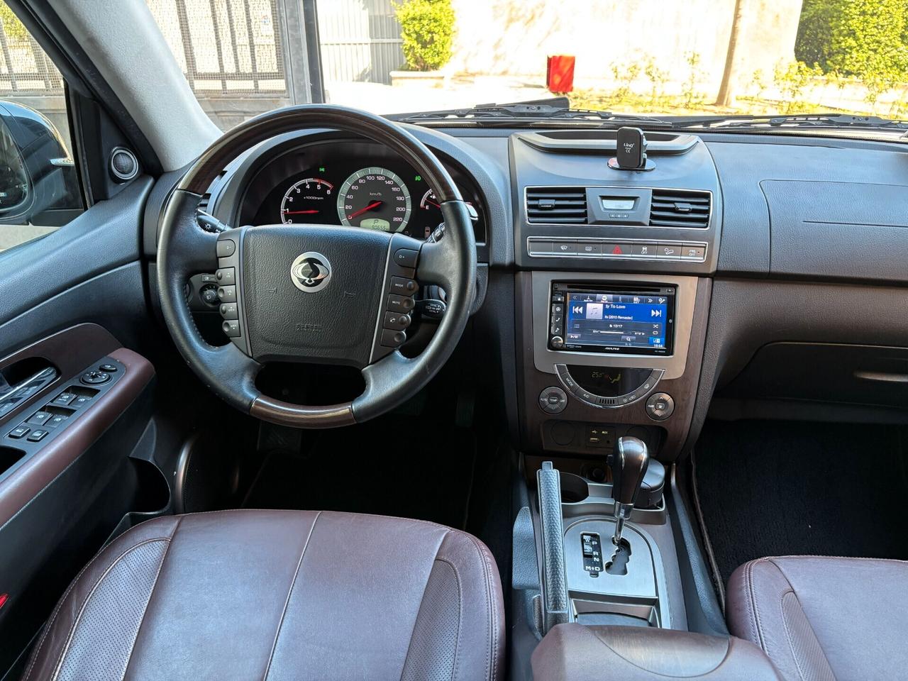 Ssangyong Rexton W 2.0 Xdi 4WD A/T Top 7 POSTI FULL OPTIONAL