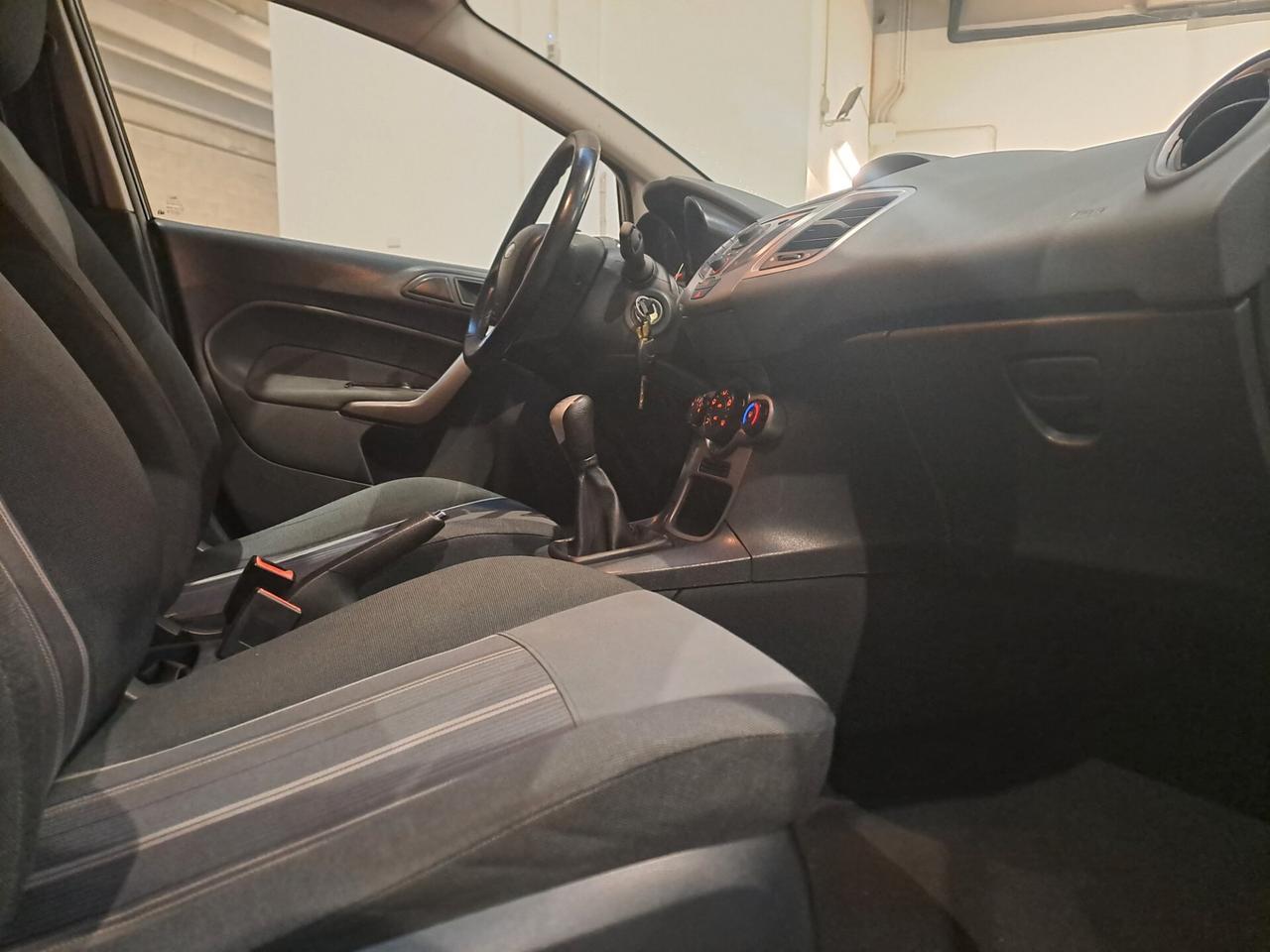 FORD FIESTA 1.4 ** GPL **