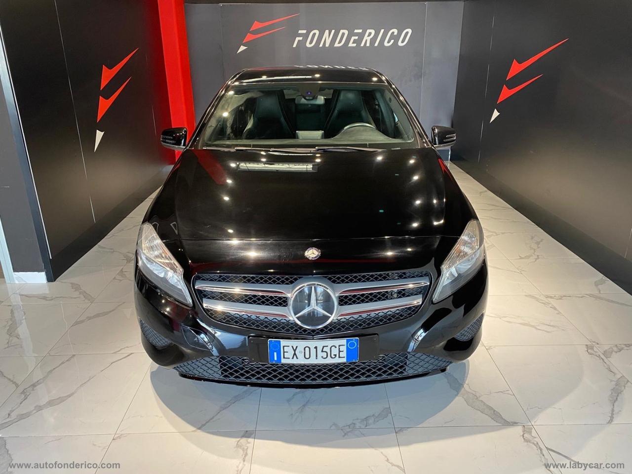 MERCEDES-BENZ A 160 CDI Dark Night Edition