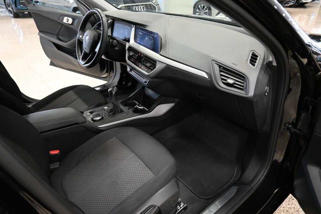 BMW 116D 6M BUSINESS ADVANTAGE *2022