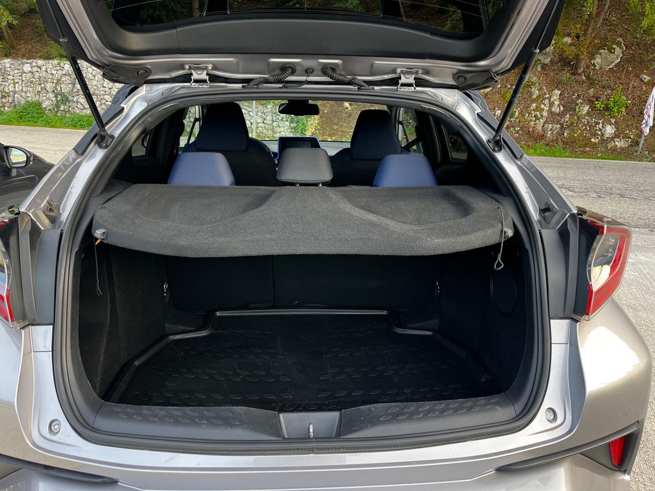 Toyota C-HR 1.8 Hybrid E-CVT Style