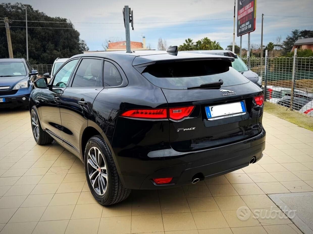 Jaguar F-Pace 2.0 250 CV AWD aut. Portfolio 12 mesi di garanzia!