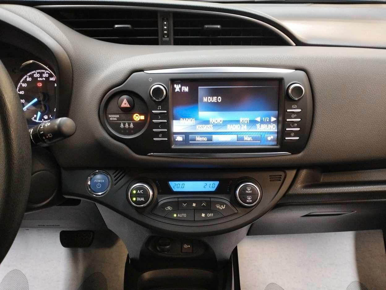 Toyota Yaris 1.5 Hybrid 5 porte Business
