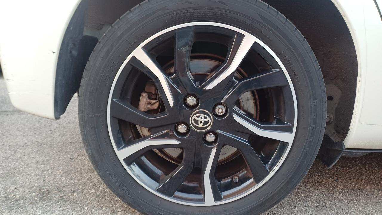 Toyota Yaris 1.5 Hybrid 5 porte Style