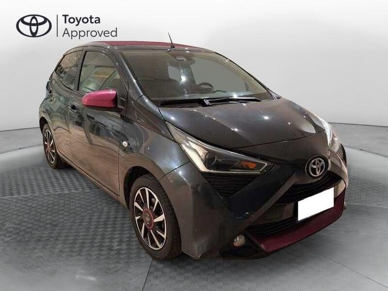 Toyota Aygo 1.0 x-wave grey m-mt 72cv