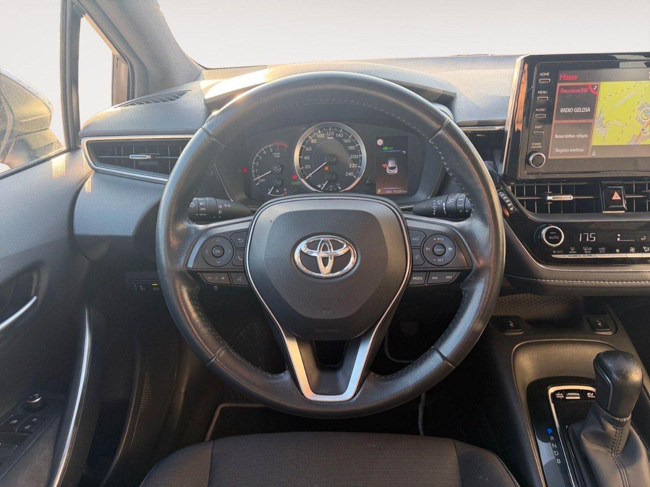 Toyota Corolla 1.8h Business cvt