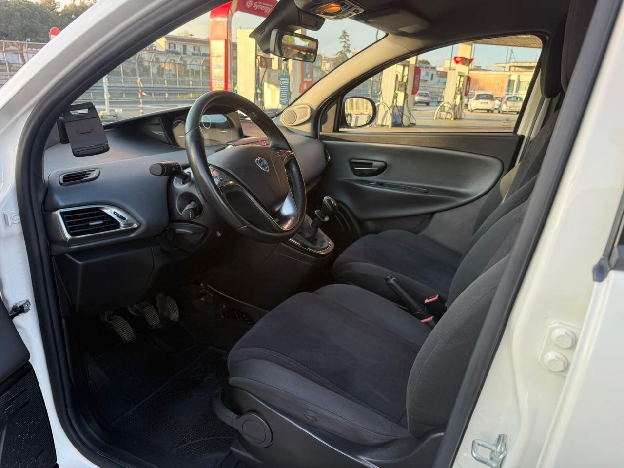 Lancia Ypsilon 0.9 TwinAir METANO 2013