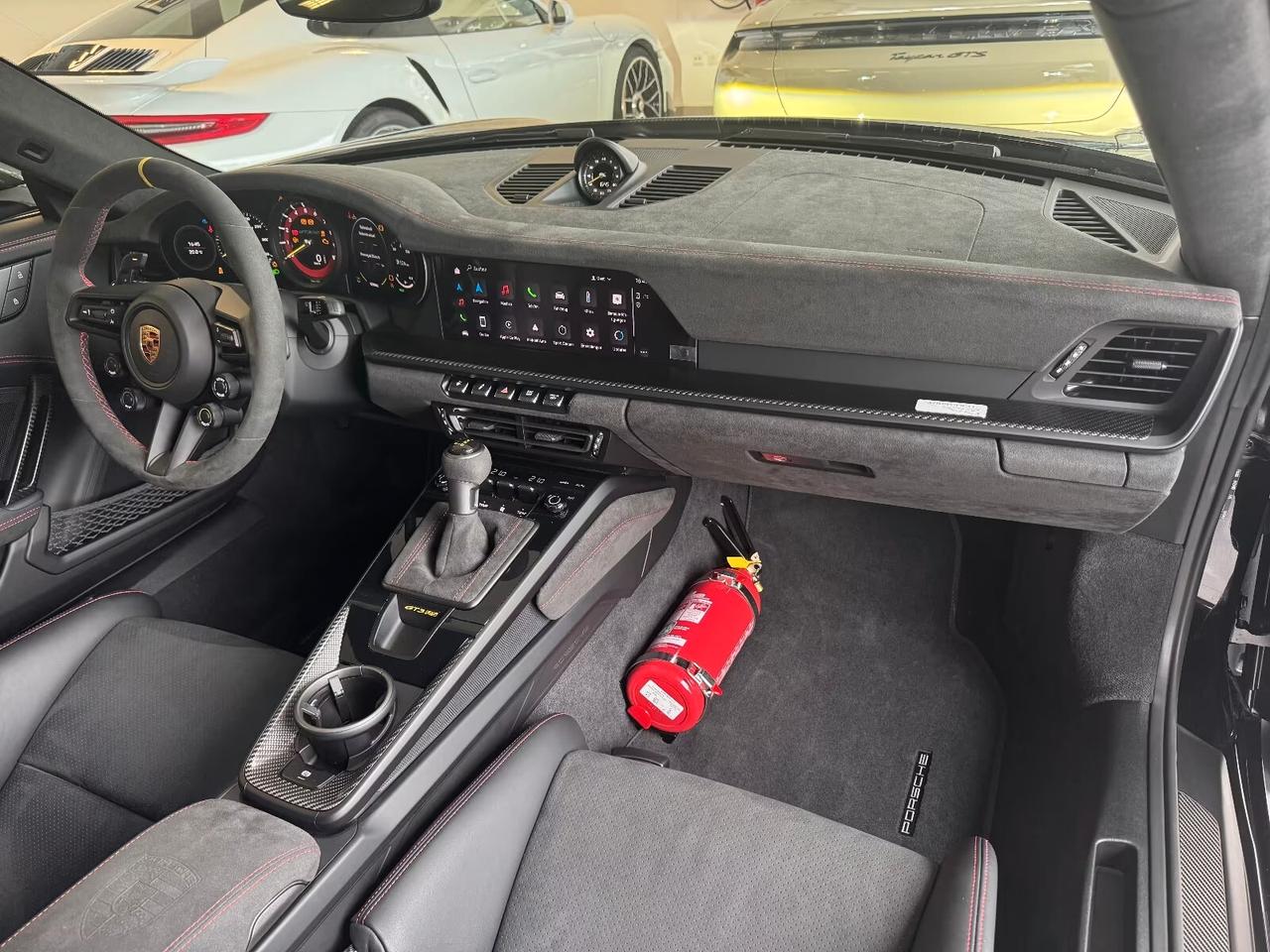 Porsche 911 GT3 RS Weissach