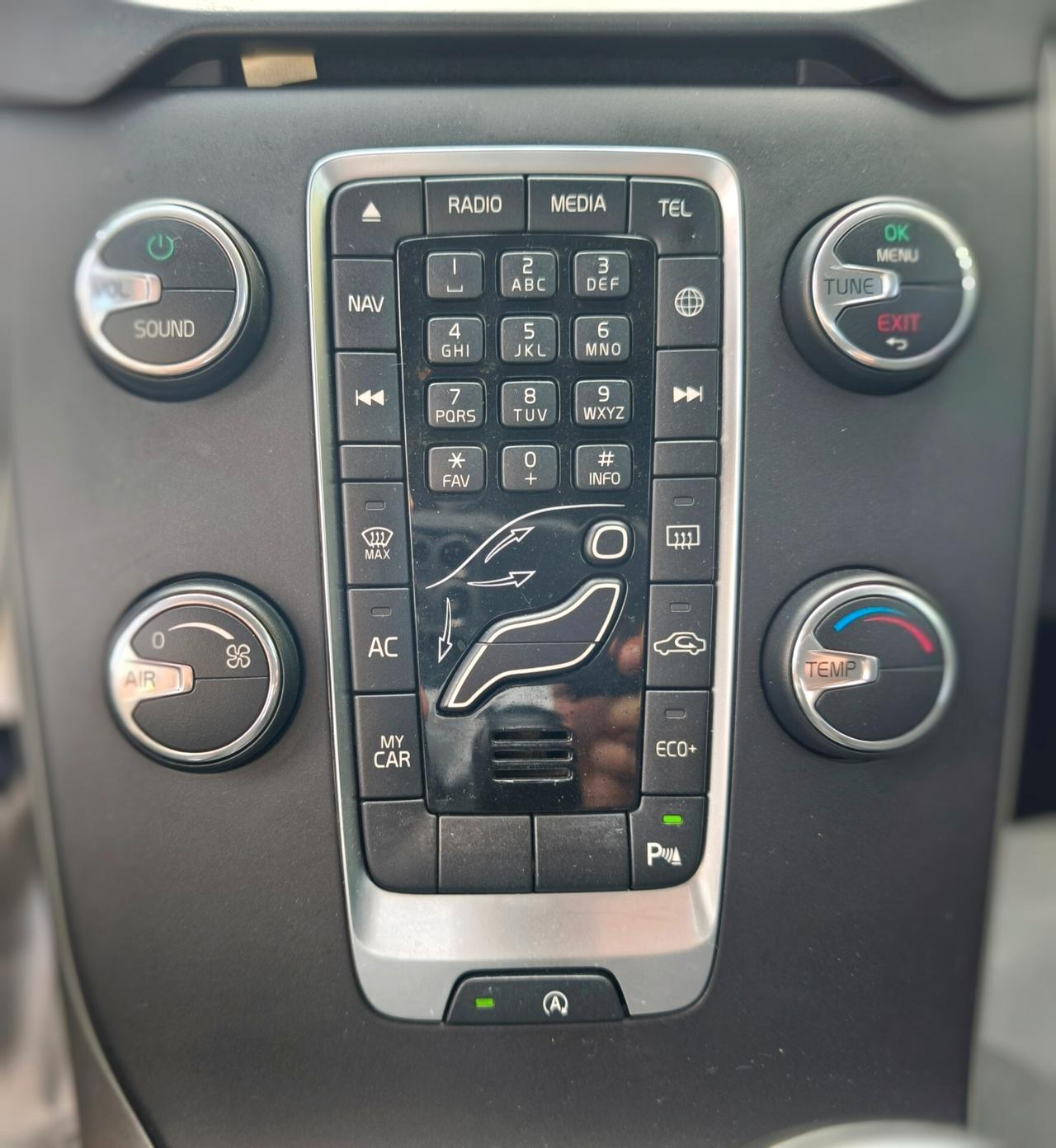 Volvo V40 Cross Country D2 Geartronic Business Plus