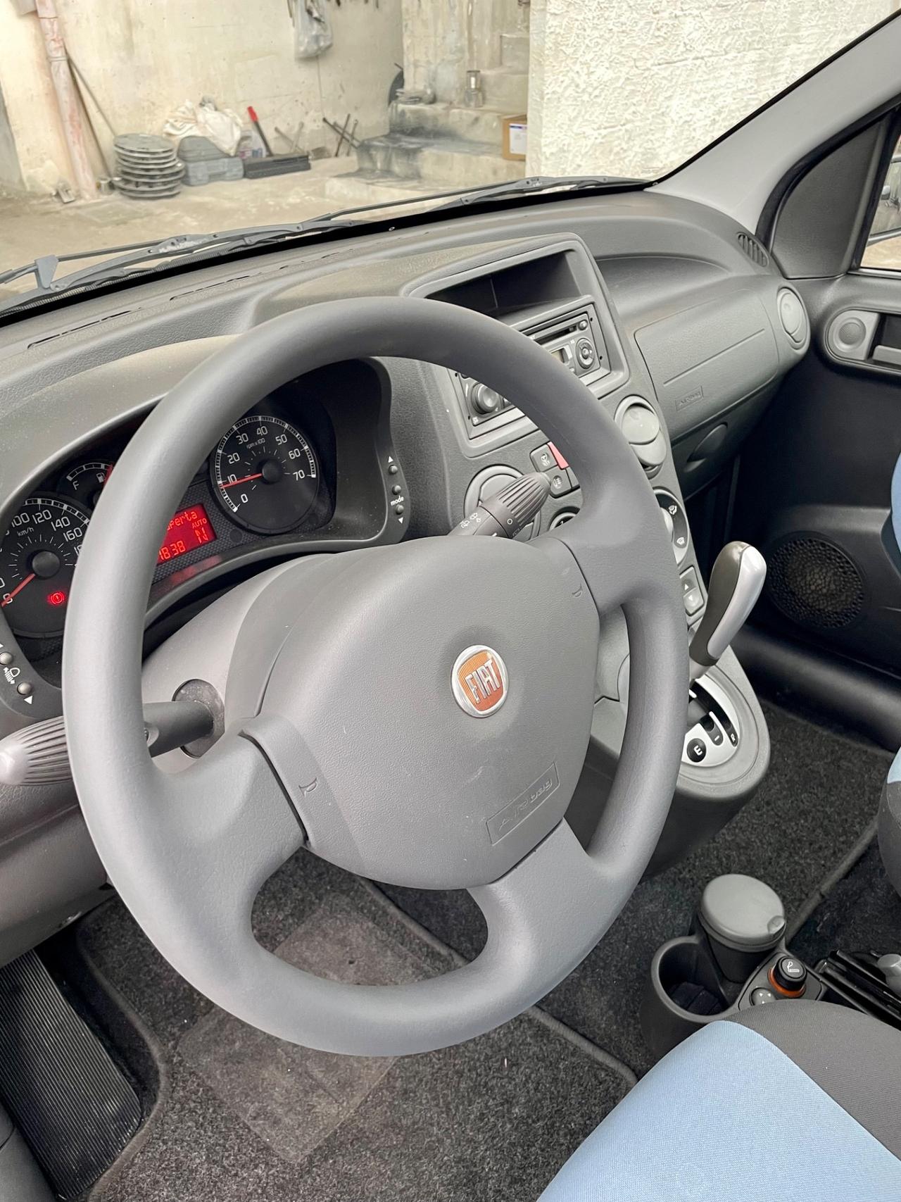 Fiat Panda 1.2 Dynamic automatica tetto panoramico apribile