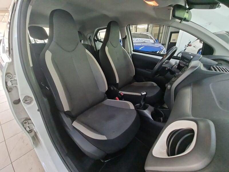 Toyota Aygo Connect 1.0 VVT-i 72 CV 5 porte x-play