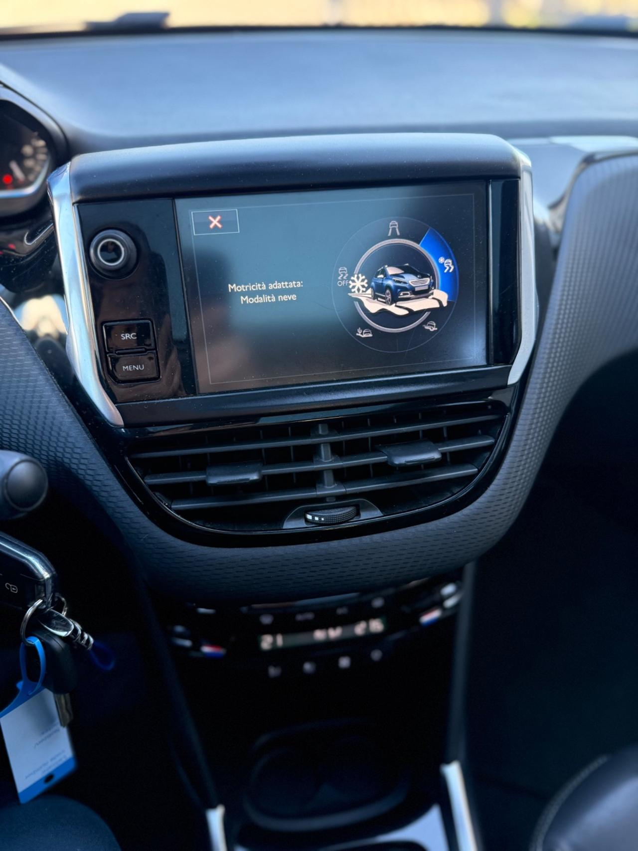 Peugeot 2008 1.6 Benzina FULL OPT 2014 TETTO PANORAMICO