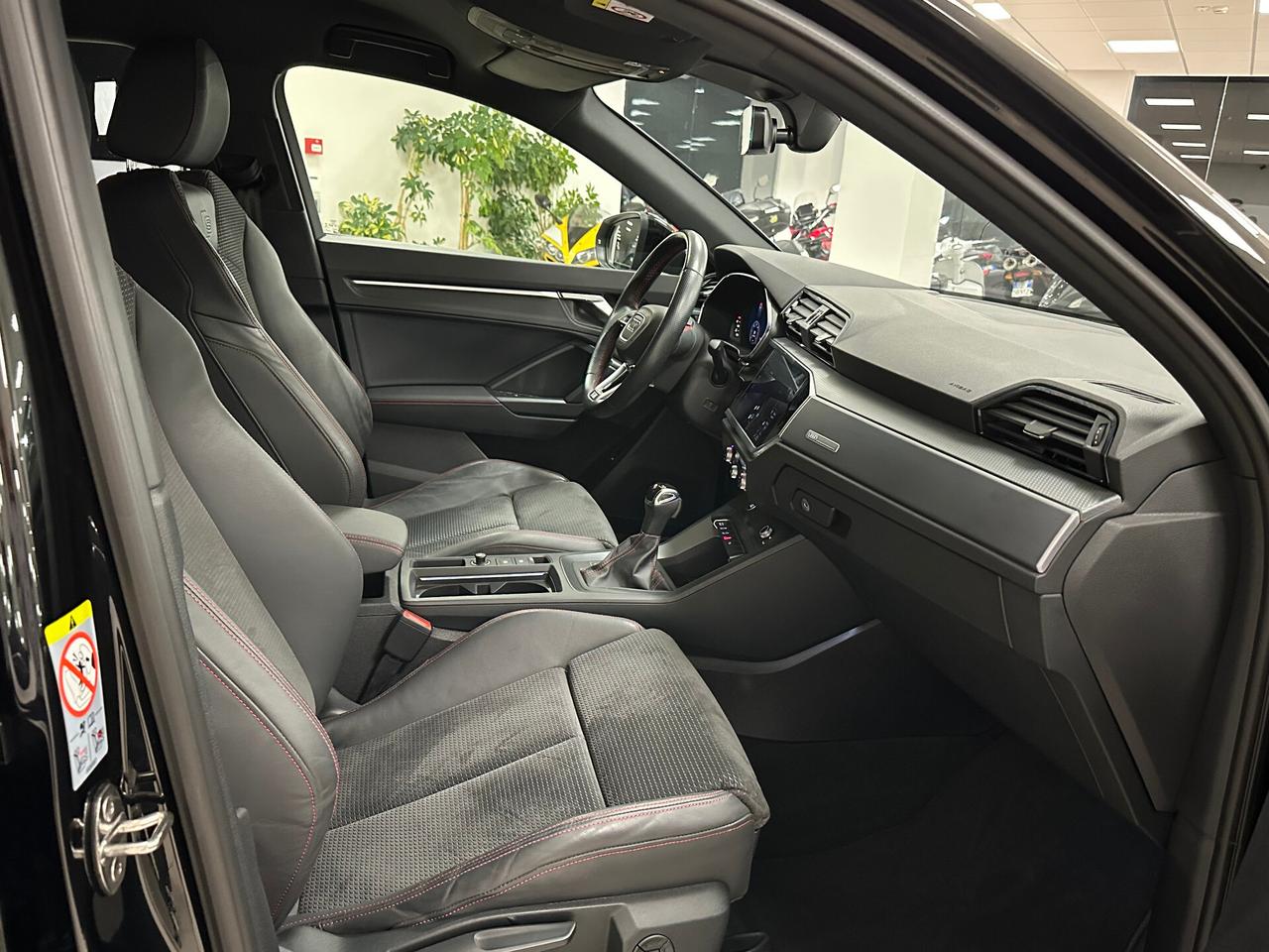 Audi Q3 35 TDI 150 CV S tronic S line edition 2020