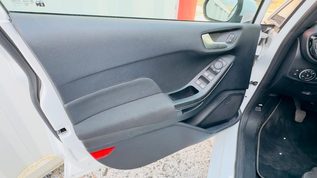 Ford Fiesta 1.1 75 CV 5 porte Titanium