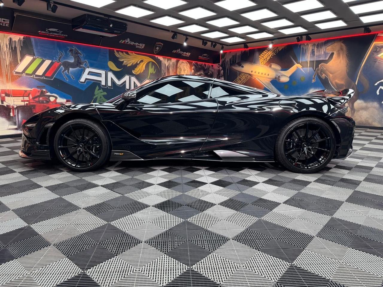 Mclaren 765LT N°37 di 765 (505)